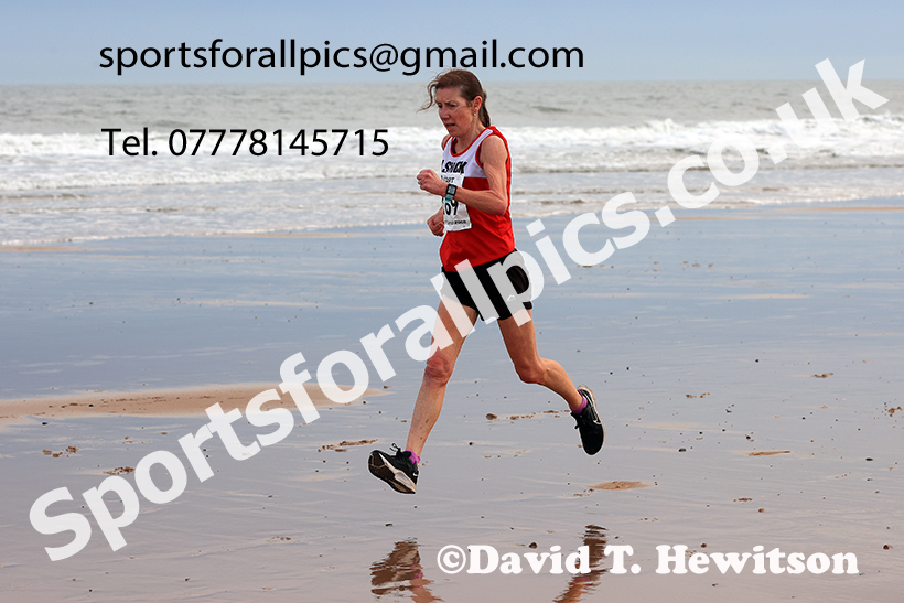 The 2024 Blyth Beach Run, Northumberland.   Photo: David T. Hewitson/Sports for All Pics